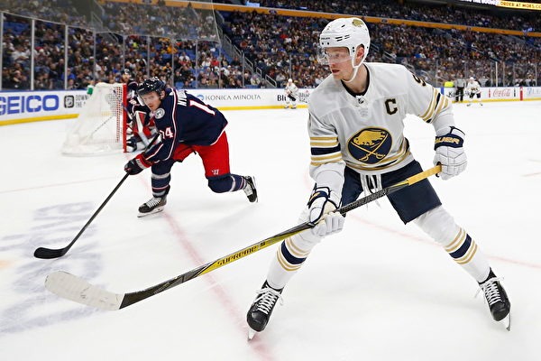 一顿助老餐如何撬动多元便民服务，社区治理新路径来了！